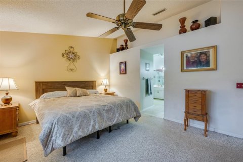 House in Port Orange, Florida 3 bedrooms, 173.26 sq.m. № 1625634 - photo 18