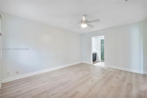 Купить кондоминиум в Корал-Спрингс, Флорида 2 спальни, 114.46м2, № 2026593 - фото 22