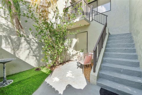 Купить кондоминиум в Корал-Спрингс, Флорида 2 спальни, 114.46м2, № 2026593 - фото 6