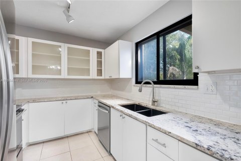 Купить кондоминиум в Корал-Спрингс, Флорида 2 спальни, 114.46м2, № 2026593 - фото 17