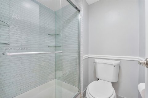 Купить кондоминиум в Корал-Спрингс, Флорида 2 спальни, 114.46м2, № 2026593 - фото 26