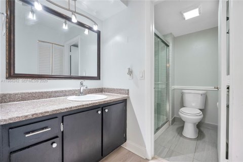 Купить кондоминиум в Корал-Спрингс, Флорида 2 спальни, 114.46м2, № 2026593 - фото 24