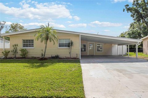 House in Sarasota, Florida 5 bedrooms, 178 sq.m. № 1791836 - photo 4