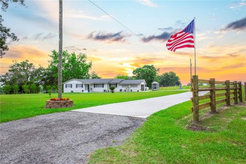 Casa en venta en Lake City, Florida, 2 dormitorios, 158.31 m2 № 1690955 - foto 1