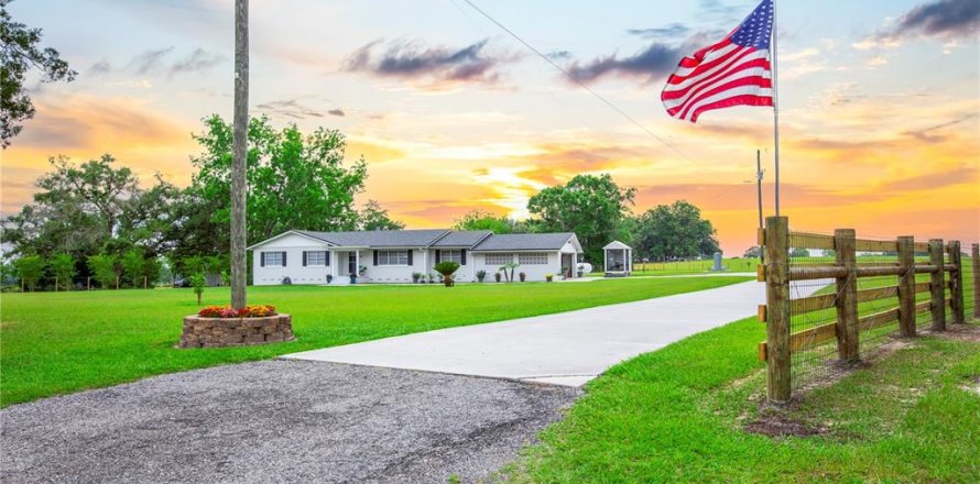 Casa en Lake City, Florida 2 dormitorios, 158.31 m2 № 1690955