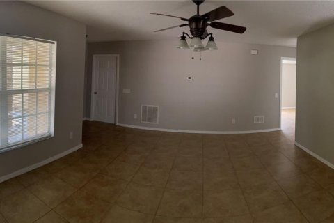 Casa en alquiler en Wesley Chapel, Florida, 4 dormitorios, 133.59 m2 № 1789543 - foto 5