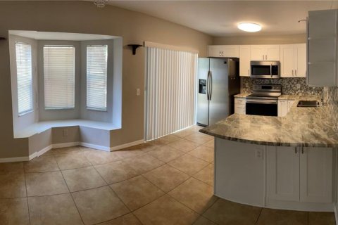 Casa en alquiler en Wesley Chapel, Florida, 4 dormitorios, 133.59 m2 № 1789543 - foto 9