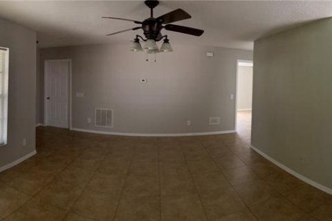 Casa en alquiler en Wesley Chapel, Florida, 4 dormitorios, 133.59 m2 № 1789543 - foto 6