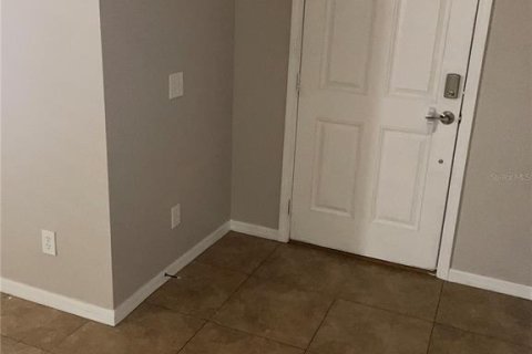 Casa en alquiler en Wesley Chapel, Florida, 4 dormitorios, 133.59 m2 № 1789543 - foto 3