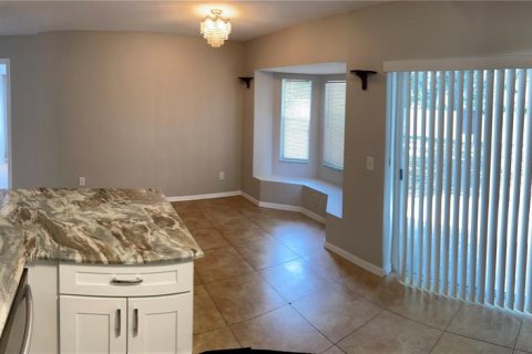 Casa en alquiler en Wesley Chapel, Florida, 4 dormitorios, 133.59 m2 № 1789543 - foto 11