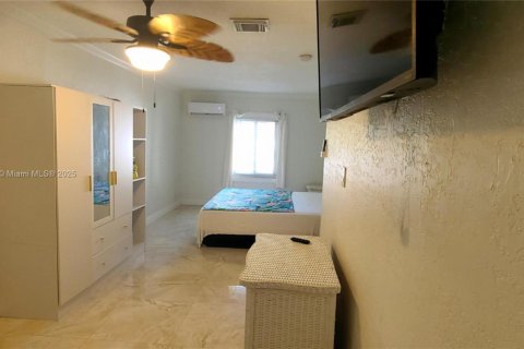 Casa en alquiler en Pompano Beach, Florida, 1 dormitorio, 196.95 m2 № 1953580 - foto 6