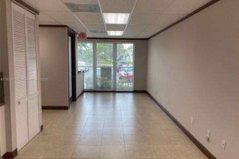 Купить коммерческую недвижимость в Дейви, Флорида № 1981924 - фото 7