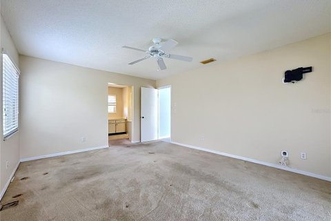 House in Sun City Center, Florida 2 bedrooms, 215.53 sq.m. № 2239665 - photo 26