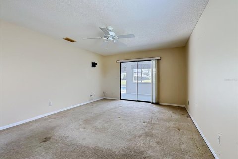 House in Sun City Center, Florida 2 bedrooms, 215.53 sq.m. № 2239665 - photo 25