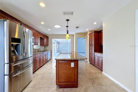 House in Sun City Center, Florida 2 bedrooms, 215.53 sq.m. № 2239665 - photo 15