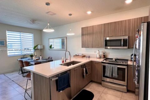 Купить кондоминиум в Дорал, Флорида 3 спальни, 102.38м2, № 2008958 - фото 5