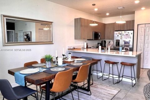 Купить кондоминиум в Дорал, Флорида 3 спальни, 102.38м2, № 2008958 - фото 3