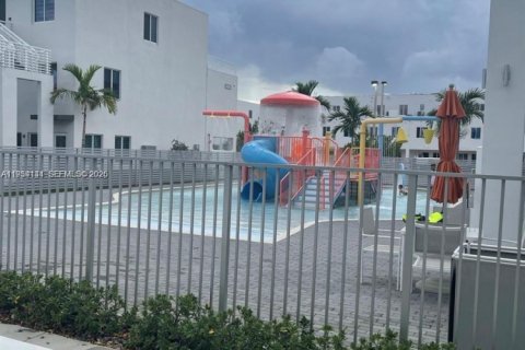 Купить кондоминиум в Дорал, Флорида 3 спальни, 102.38м2, № 2008958 - фото 23