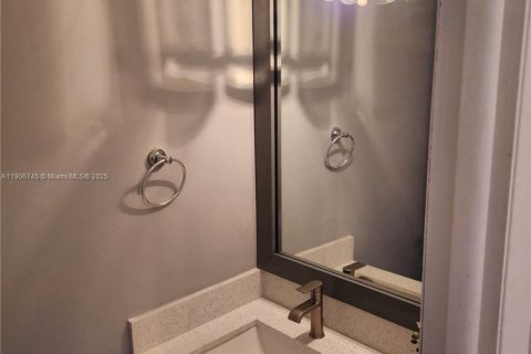 Снять в аренду кондоминиум в Бей-Харбор-Айлендс, Флорида 1 спальня, 85.1м2, № 1963242 - фото 12