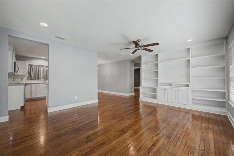 Villa ou maison à vendre à Clearwater, Floride: 2 chambres, 114.46 m2 № 2436812 - photo 6