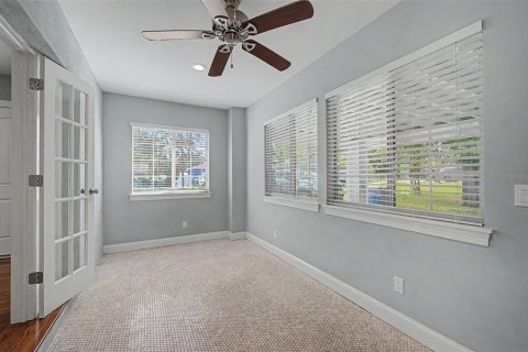 Villa ou maison à vendre à Clearwater, Floride: 2 chambres, 114.46 m2 № 2436812 - photo 25
