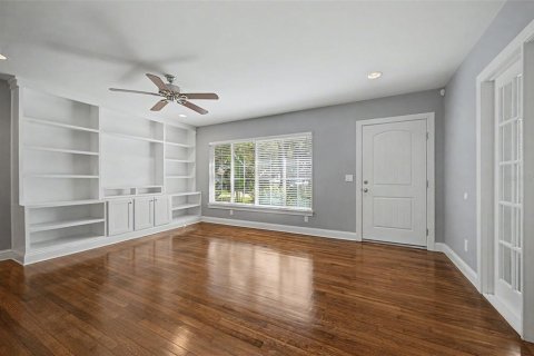 Villa ou maison à vendre à Clearwater, Floride: 2 chambres, 114.46 m2 № 2436812 - photo 5