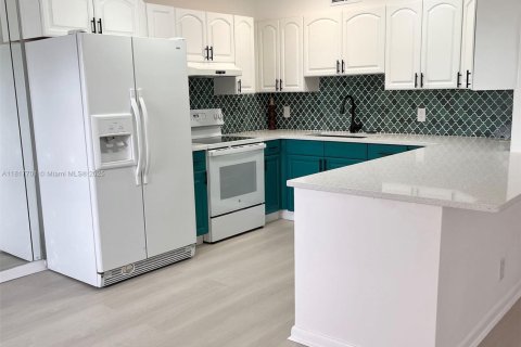 Copropriété à vendre à Boca Raton, Floride: 2 chambres, 83.24 m2 № 1774358 - photo 1