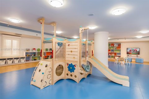 Condominio en venta en Key Biscayne, Florida, 4 dormitorios, 286.51 m2 № 2032789 - foto 24