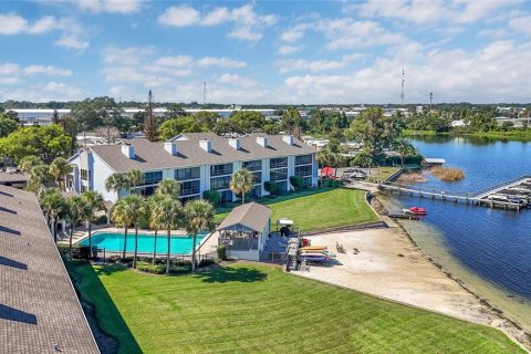 Condo à Orlando, Floride, 2 chambres  № 2416795
