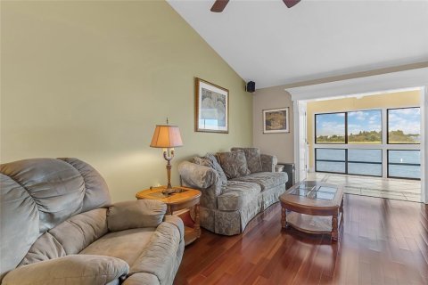 Copropriété à vendre à Orlando, Floride: 2 chambres, 98.94 m2 № 2416795 - photo 10