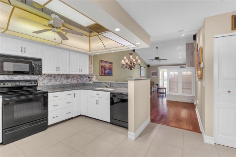Copropriété à vendre à Orlando, Floride: 2 chambres, 98.94 m2 № 2416795 - photo 24