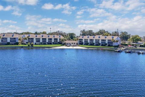 Copropriété à vendre à Orlando, Floride: 2 chambres, 98.94 m2 № 2416795 - photo 29