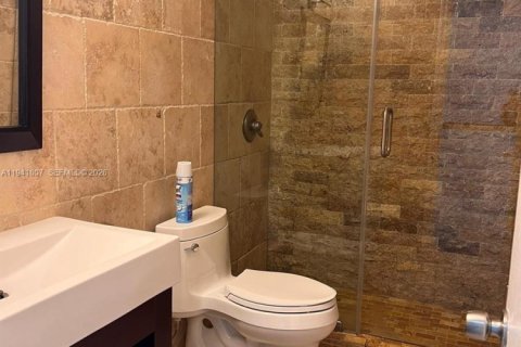 Appartement à louer à Miami, Floride: 2 chambres, 102.94 m2 № 2000437 - photo 3