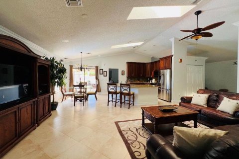 Villa ou maison à louer à Wellington, Floride: 4 chambres, 196.21 m2 № 2413156 - photo 2