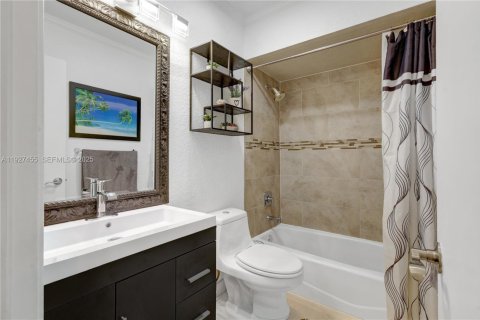 Casa en venta en Cooper City, Florida, 4 dormitorios, 164.72 m2 № 1986023 - foto 22