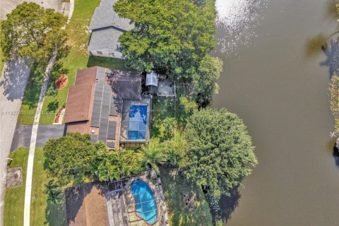 Casa en venta en Cooper City, Florida, 4 dormitorios, 164.72 m2 № 1986023 - foto 7