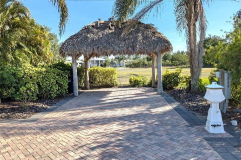 Land in Polk City, Florida № 1636328 - photo 1