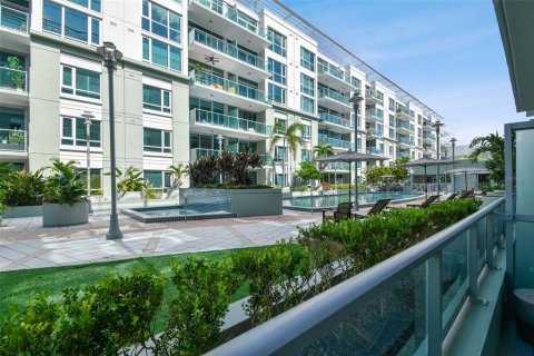 Condo in Tampa, Florida, 2 bedrooms № 2232384 - photo 3