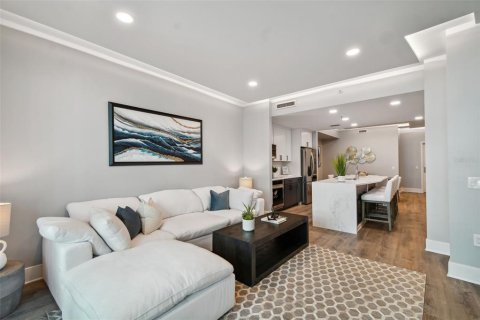 Condo in Tampa, Florida, 2 bedrooms № 2232384 - photo 11