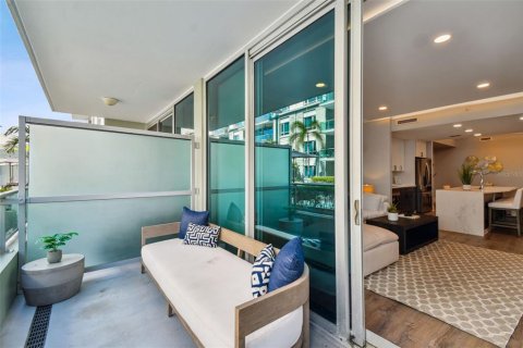 Condo in Tampa, Florida, 2 bedrooms № 2232384 - photo 28