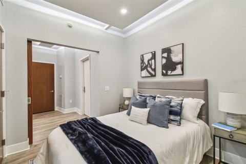 Condo in Tampa, Florida, 2 bedrooms № 2232384 - photo 23