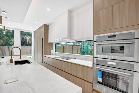 Купить виллу или дом в Форт-Лодердейл, Флорида 4 спальни, 282.52м2, № 2013944 - фото 28