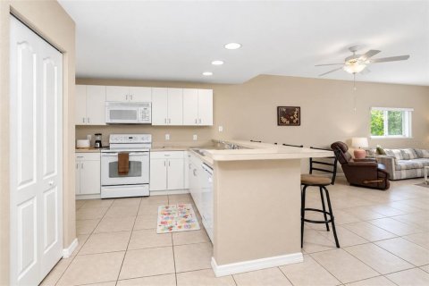 Copropriété à vendre à Rotonda, Floride: 2 chambres, 114.27 m2 № 2395900 - photo 10