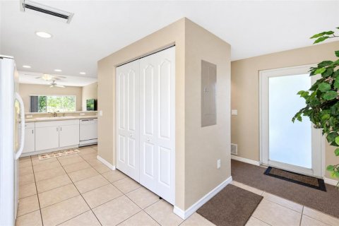 Copropriété à vendre à Rotonda, Floride: 2 chambres, 114.27 m2 № 2395900 - photo 7