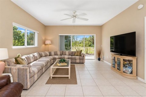 Copropriété à vendre à Rotonda, Floride: 2 chambres, 114.27 m2 № 2395900 - photo 3