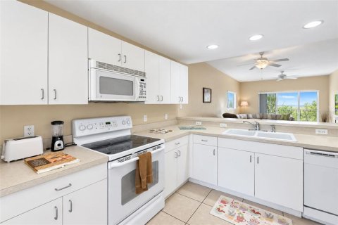Copropriété à vendre à Rotonda, Floride: 2 chambres, 114.27 m2 № 2395900 - photo 14