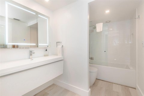 Copropriété à vendre à Miami Beach, Floride: 1 chambre, 89.19 m2 № 1891588 - photo 23