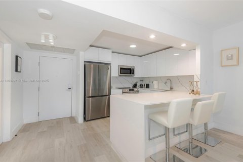 Copropriété à vendre à Miami Beach, Floride: 1 chambre, 89.19 m2 № 1891588 - photo 28