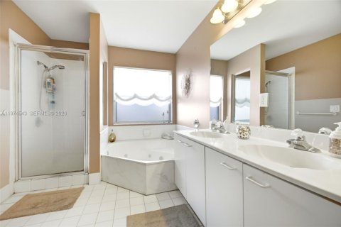 Купить виллу или дом в Мирамар, Флорида 4 спальни, 186.73м2, № 2042933 - фото 23