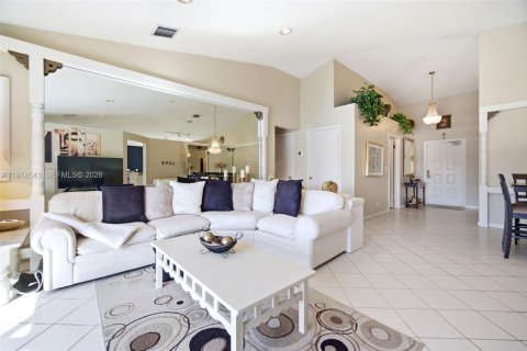 Купить виллу или дом в Мирамар, Флорида 4 спальни, 186.73м2, № 2042933 - фото 18